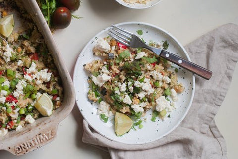 Warmer Quinoa Salat mit Schwarzkümmelöl - bioKontor